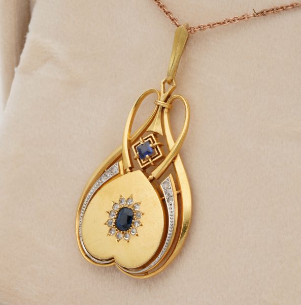 Distinctive Antique Art Nouveau Sapphire and Diamond 18ct Gold Locket