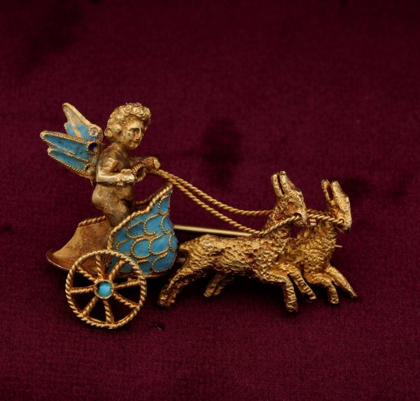 Vintage Italian Cherub on a Chariot 18ct Gold Brooch