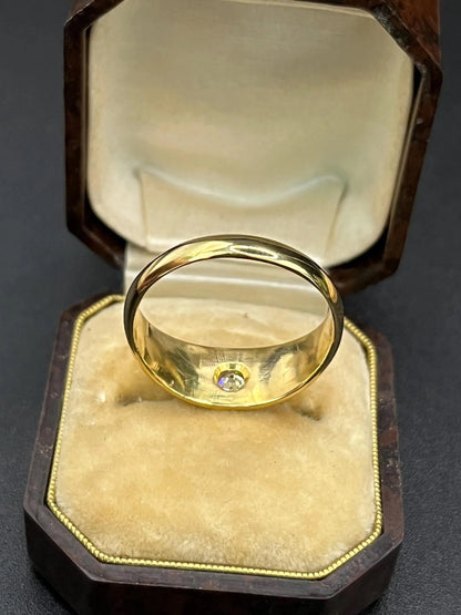 Antique 18 Carat Yellow Gold Star Set Old Cut Diamond Gypsy Ring, Circa 1900