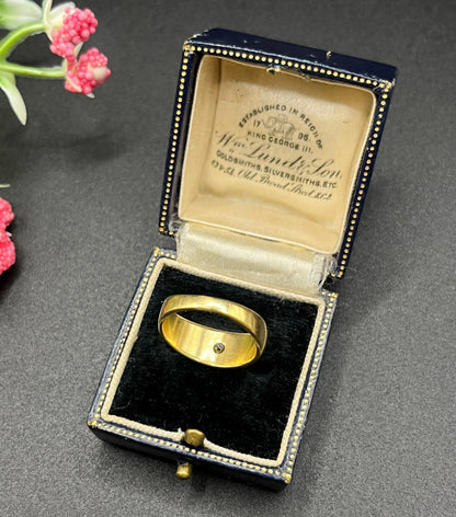 Vintage 18 ct Yellow Gold, Star Set Diamond Gypsy Band Ring