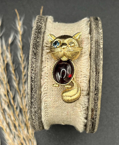 Vintage 14ct Yellow Gold Sapphire and Garnet Cat Brooch, Circa 1970