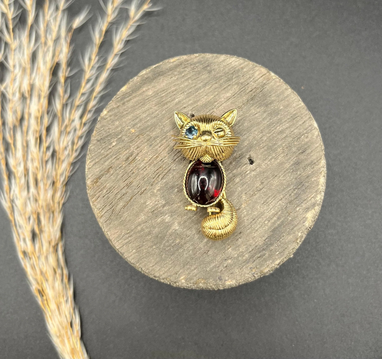 Vintage 14ct Yellow Gold Sapphire and Garnet Cat Brooch, Circa 1970