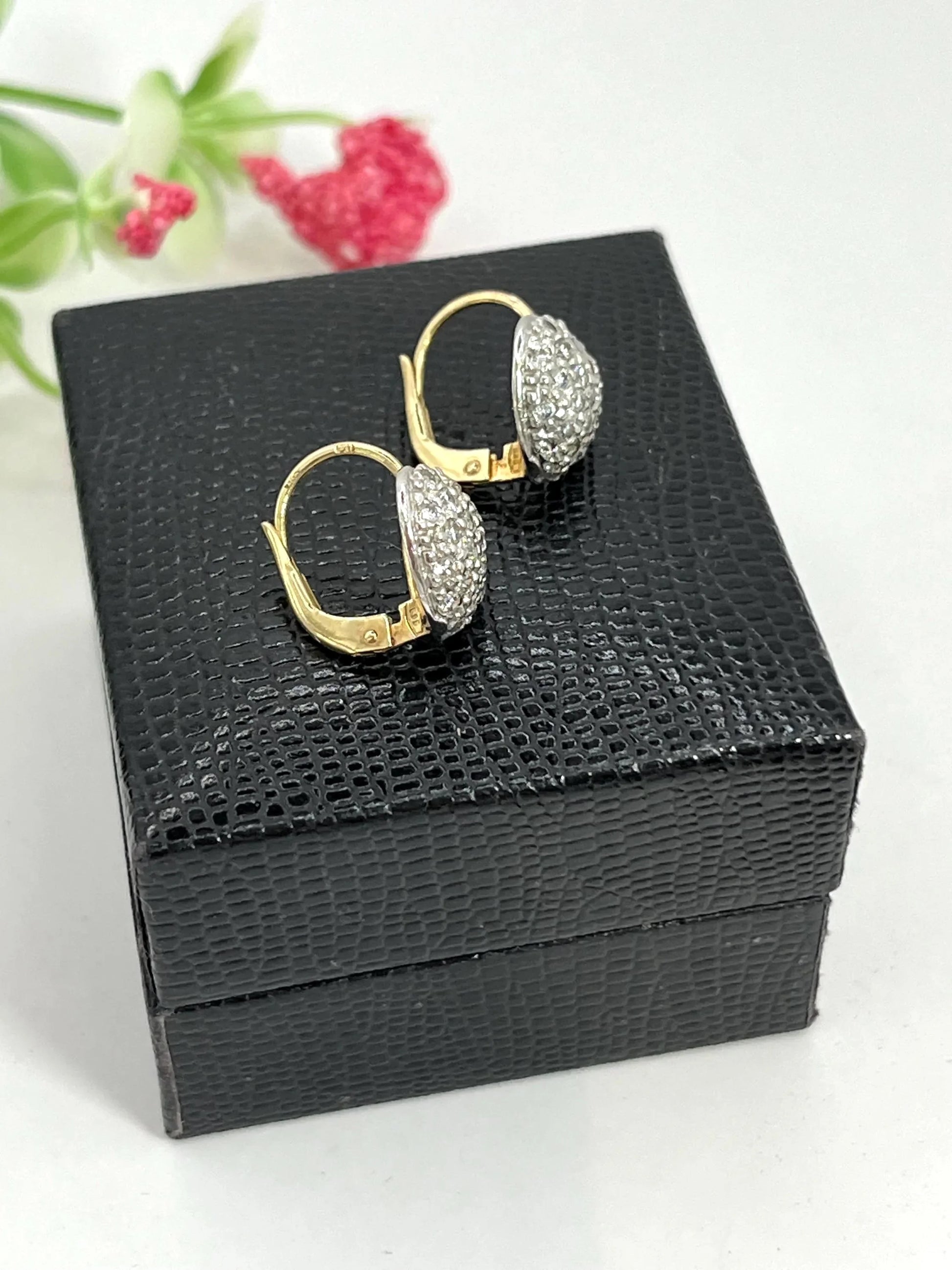 18 Carat White Gold Diamond Heart Shaped Earrings, 1.00 Carat