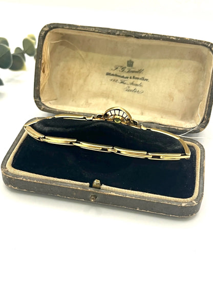 Antique 15 Carat Gold Peridot and Pearl Extendable Link Bracelet, Circa 1910