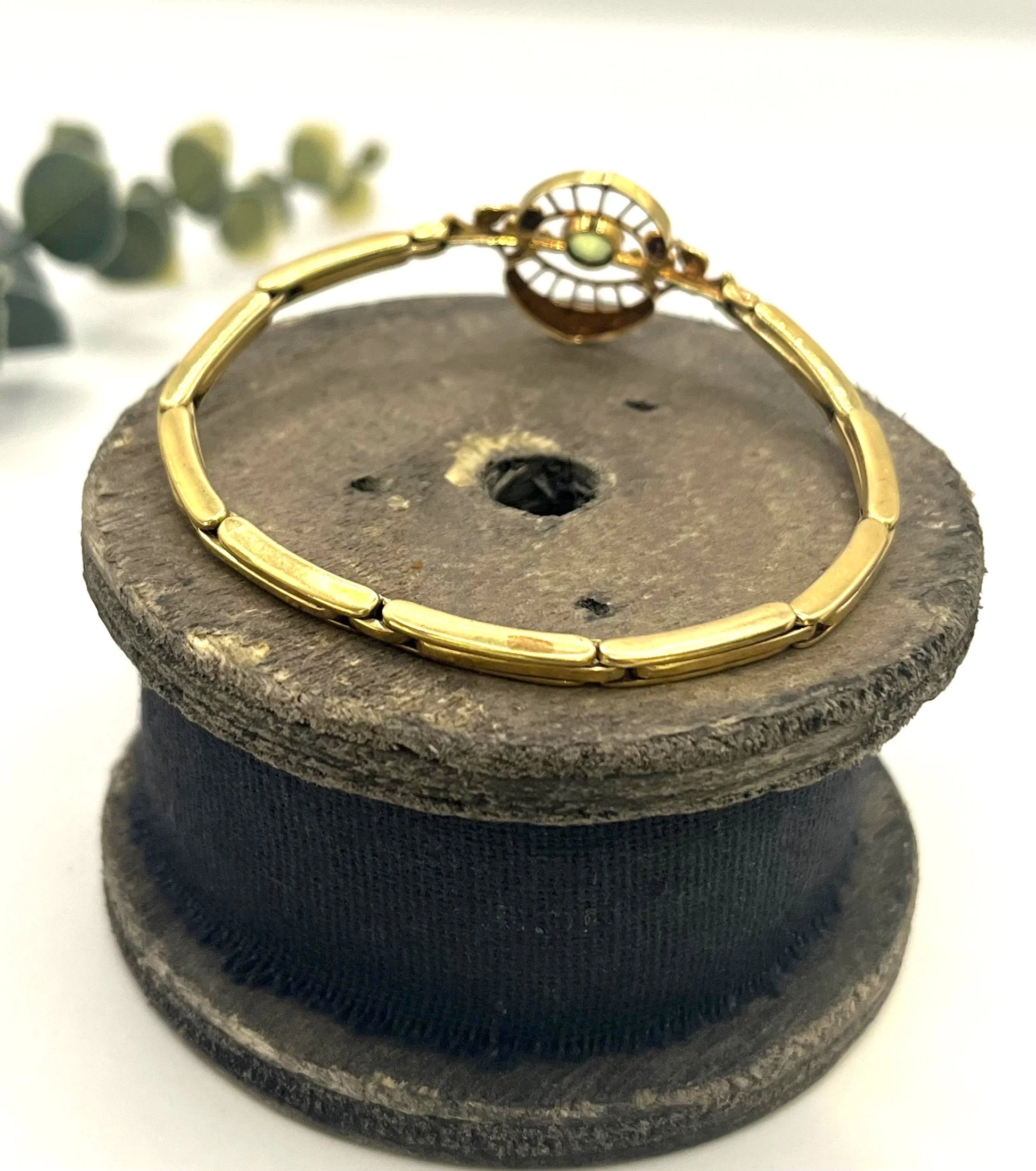 Antique 15 Carat Gold Peridot and Pearl Extendable Link Bracelet, Circa 1910