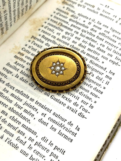 Victorian 15 Carat Yellow Gold Oval Pearl Brooch, Circa 1880