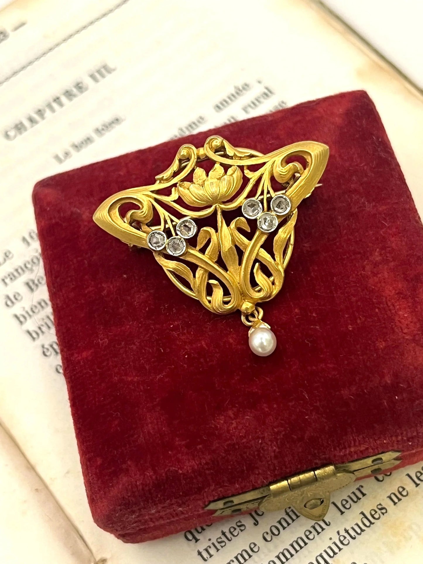 Antique Art Nouveau French 18 Carat Yellow Gold, Diamond And Pearl Brooch
