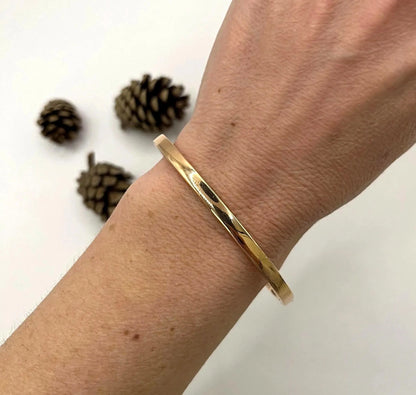 Vintage 1980's 18 Carat Rose Gold, Plain Hinged Bangle