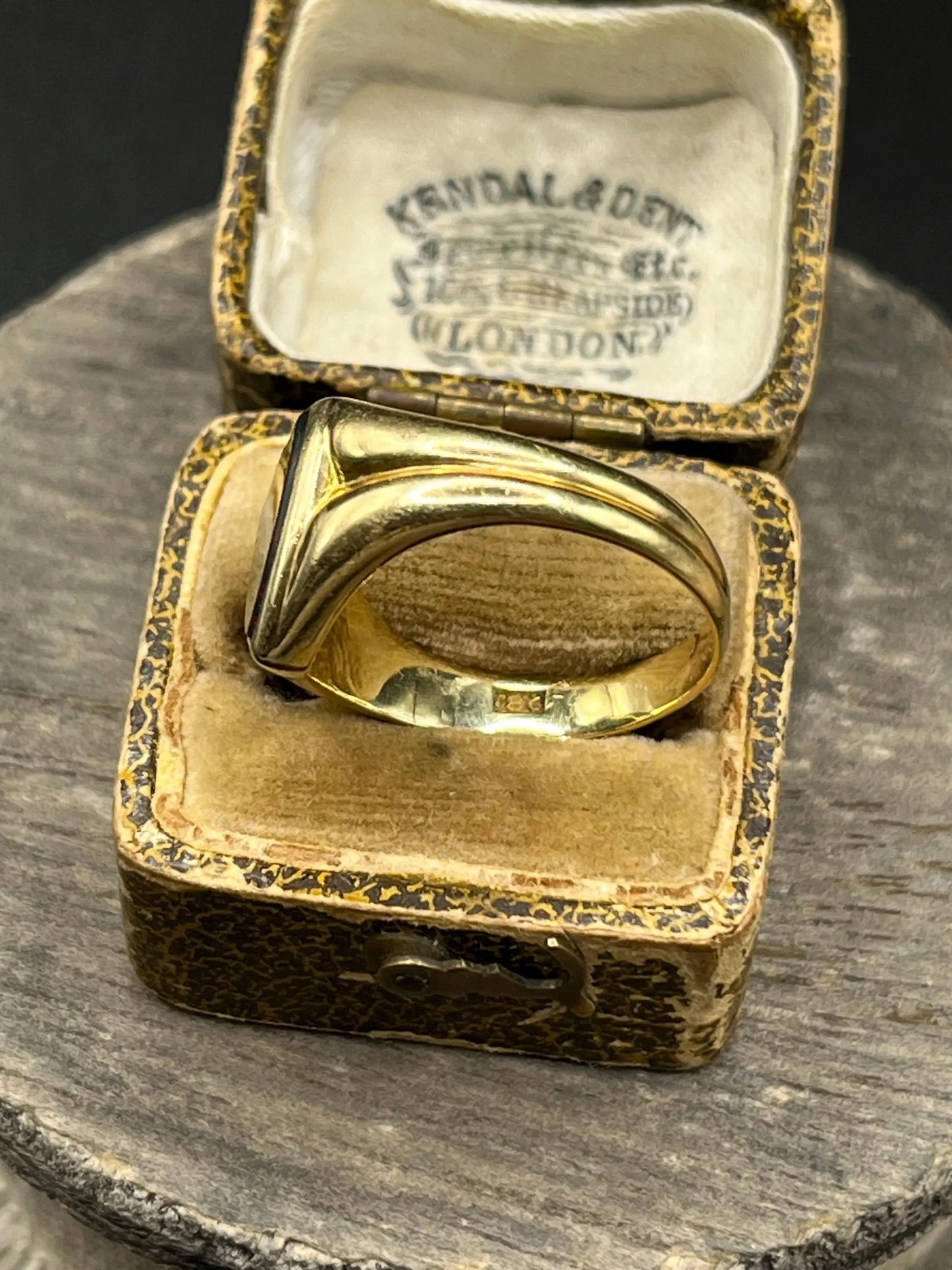 Art Deco 18 Carat Yellow Gold Bloodstone Shield Signet Ring, Circa 1920