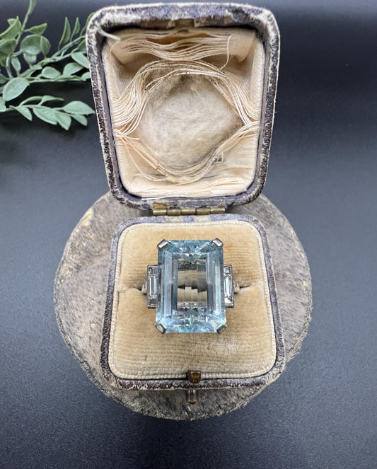 Antique 18ct White Gold, 1920s 10 Carat Aquamarine & Baguette Diamond Ring
