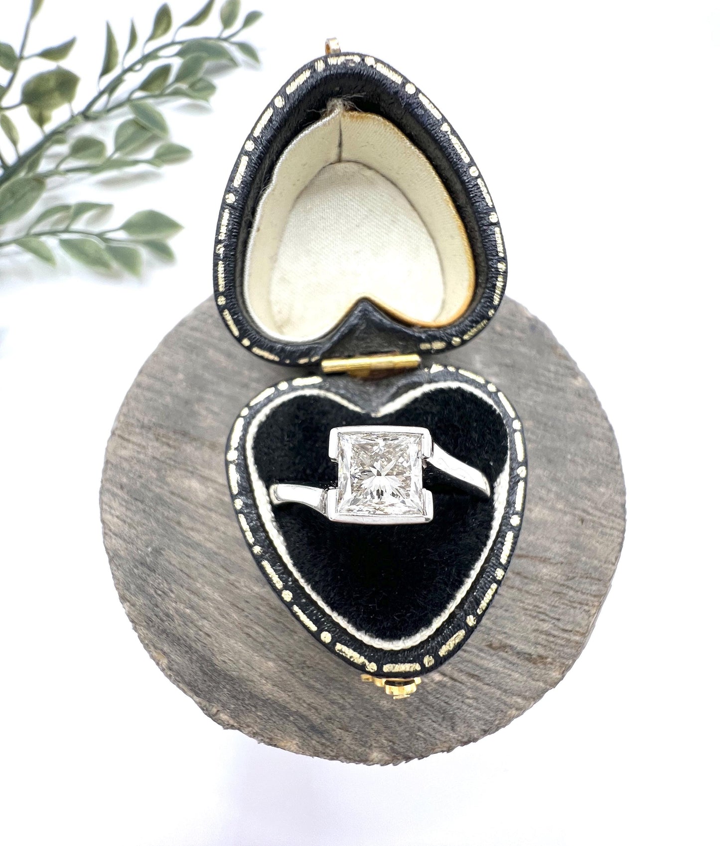 Vintage 18ct White Gold, Princess Cut Diamond Single Stone Engagement Ring