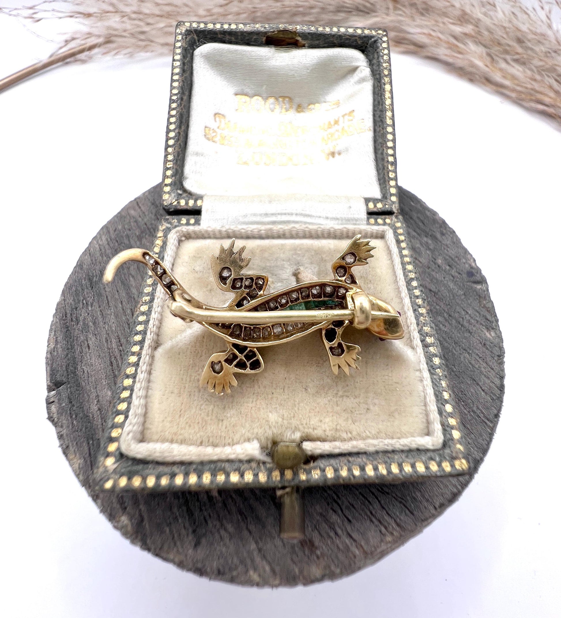 Antique 18ct Gold, Edwardian Diamond & Emerald Lizard Brooch