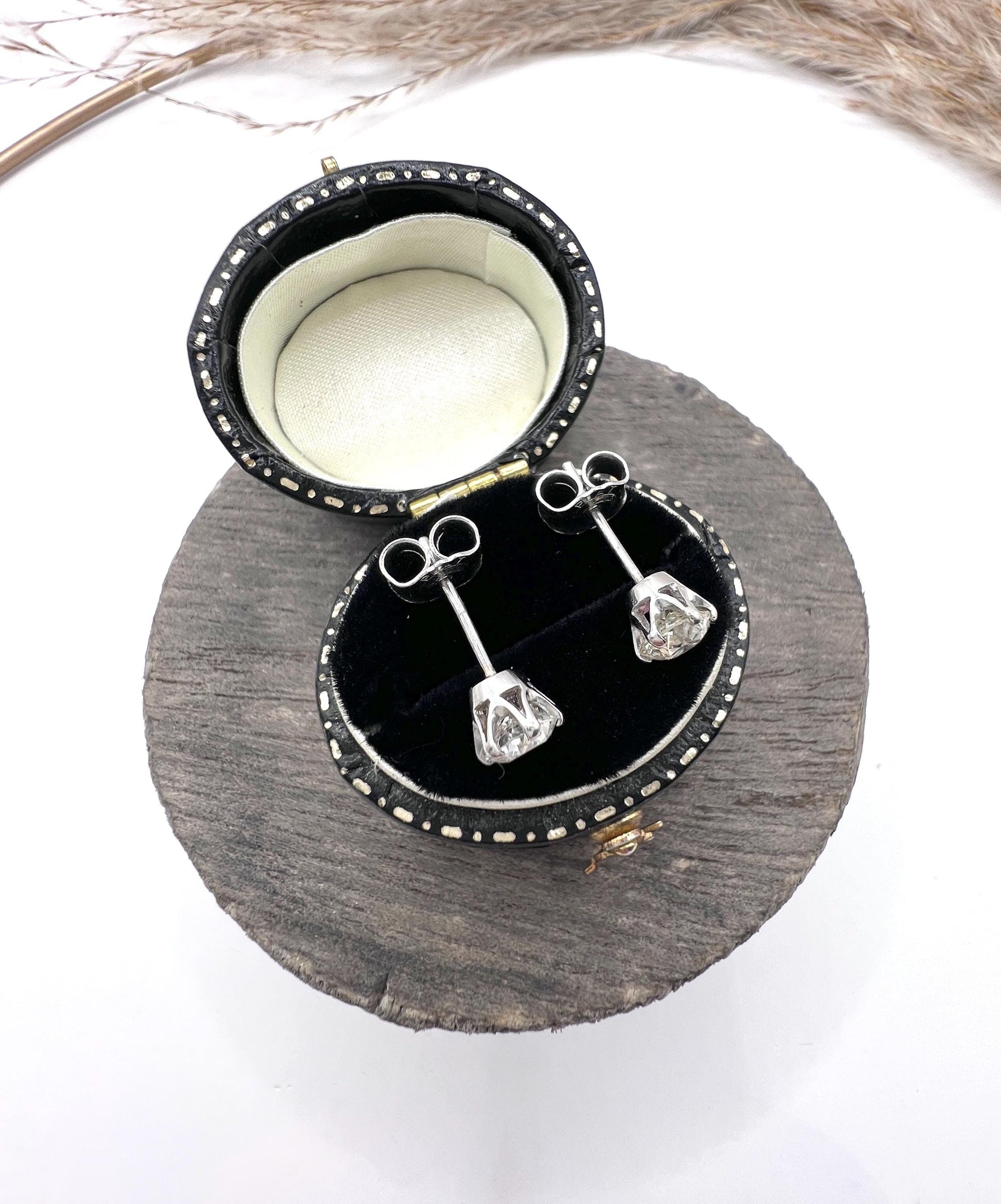 Vintage 1930s Platinum Stamped, 1.05 Carat Diamond Stud Earrings