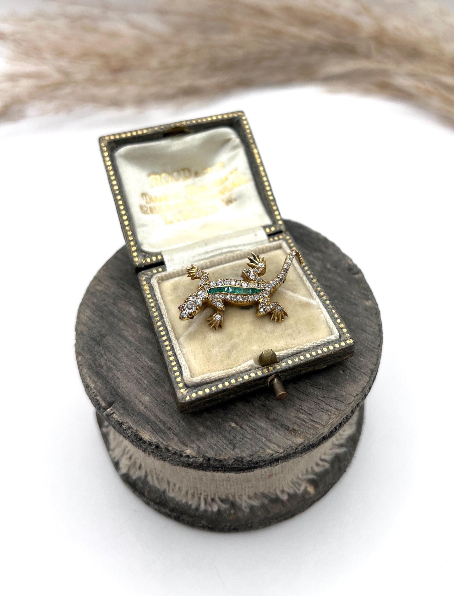 Antique 18ct Gold, Edwardian Diamond & Emerald Lizard Brooch