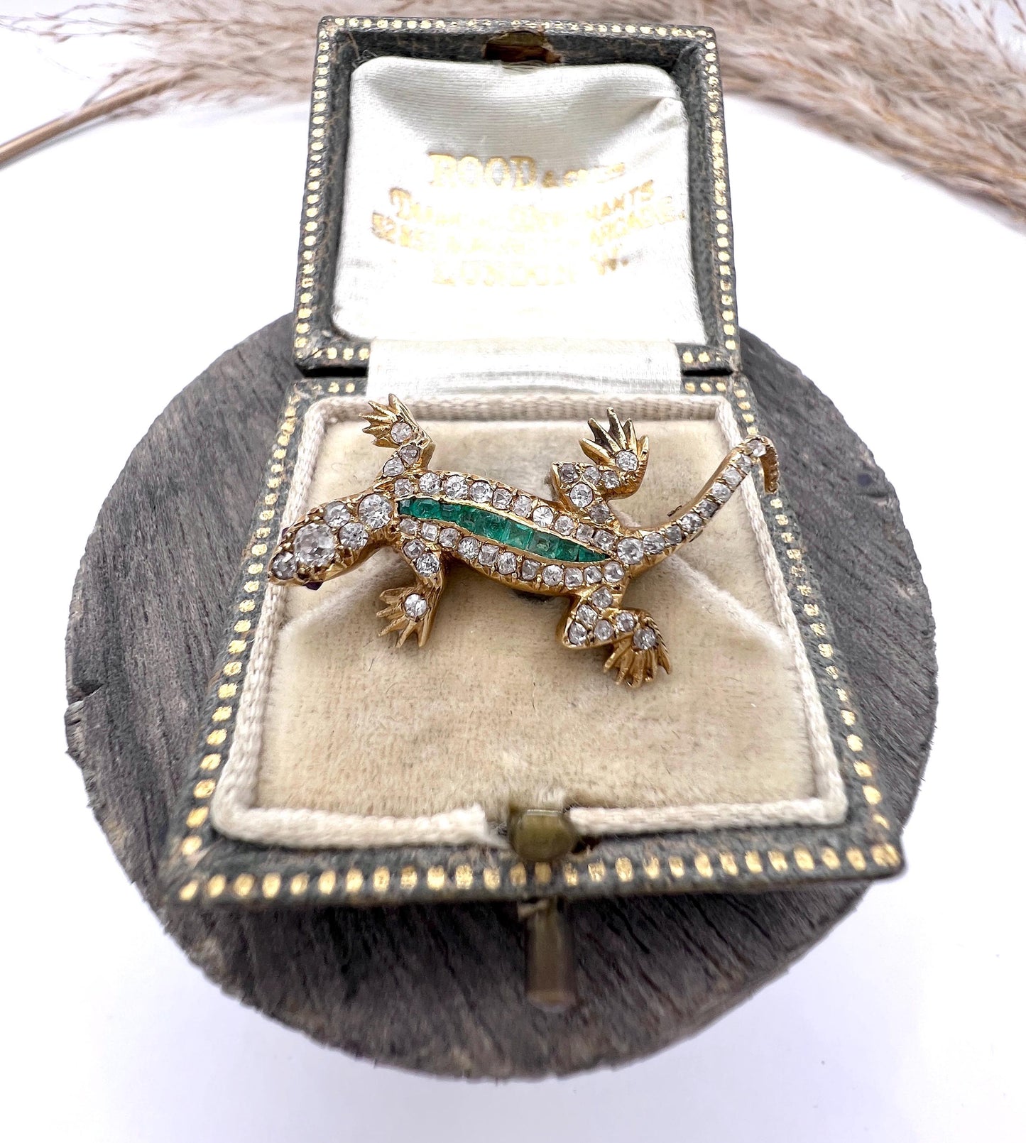 Antique 18ct Gold, Edwardian Diamond & Emerald Lizard Brooch