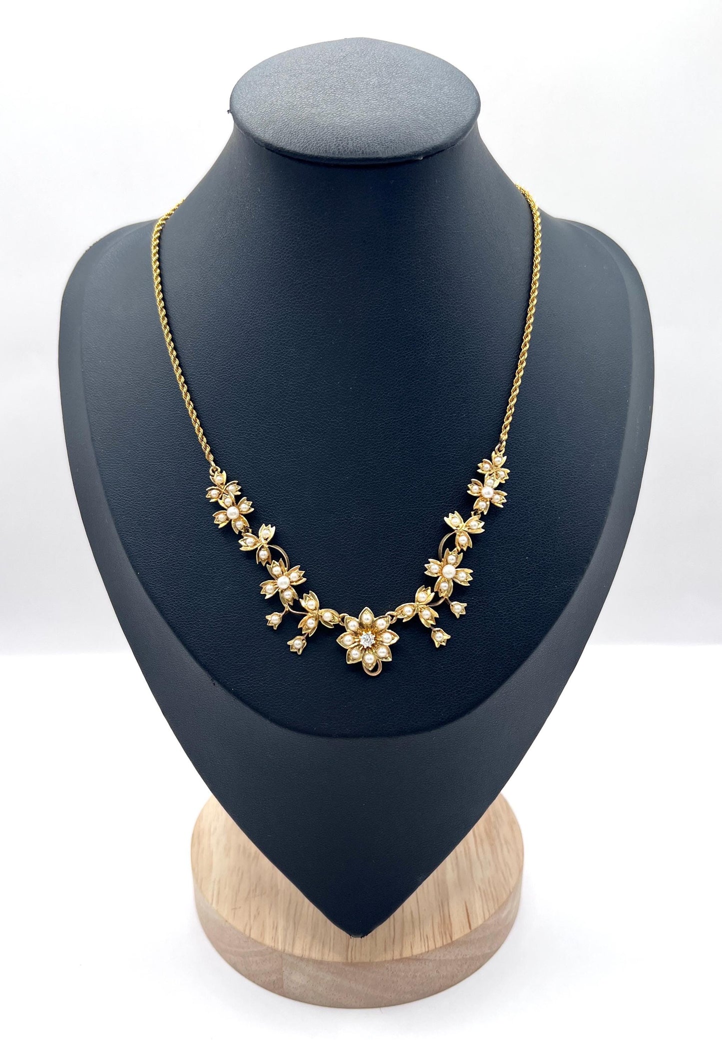 Antique 15ct Yellow Gold, Edwardian era Floral Pearl Necklace