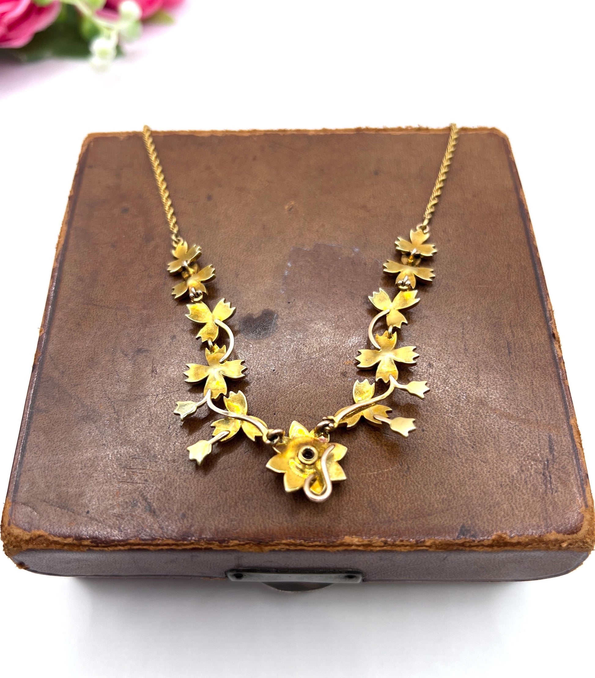 Antique 15ct Yellow Gold, Edwardian era Floral Pearl Necklace