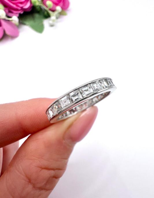Vintage 1940s 18ct White Gold, 2 Carat Full Diamond Eternity Band Ring, Wedding Ring