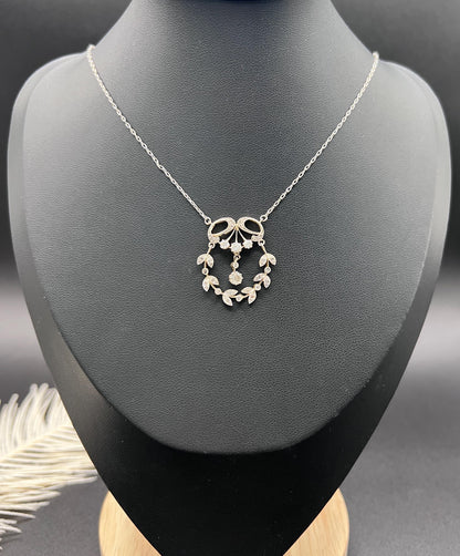 Antique 18ct Gold & Platinum, Edwardian Diamond Floral Pendant Necklace