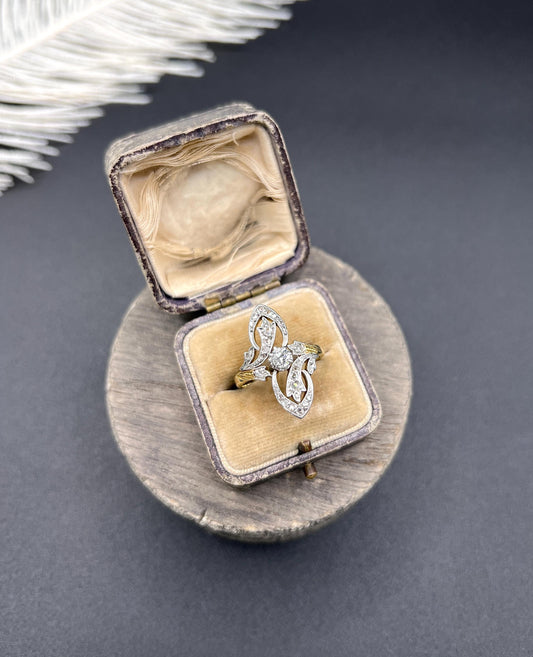 Antique 18ct Gold & Platinum, Edwardian era Diamond Belle Époque Ring
