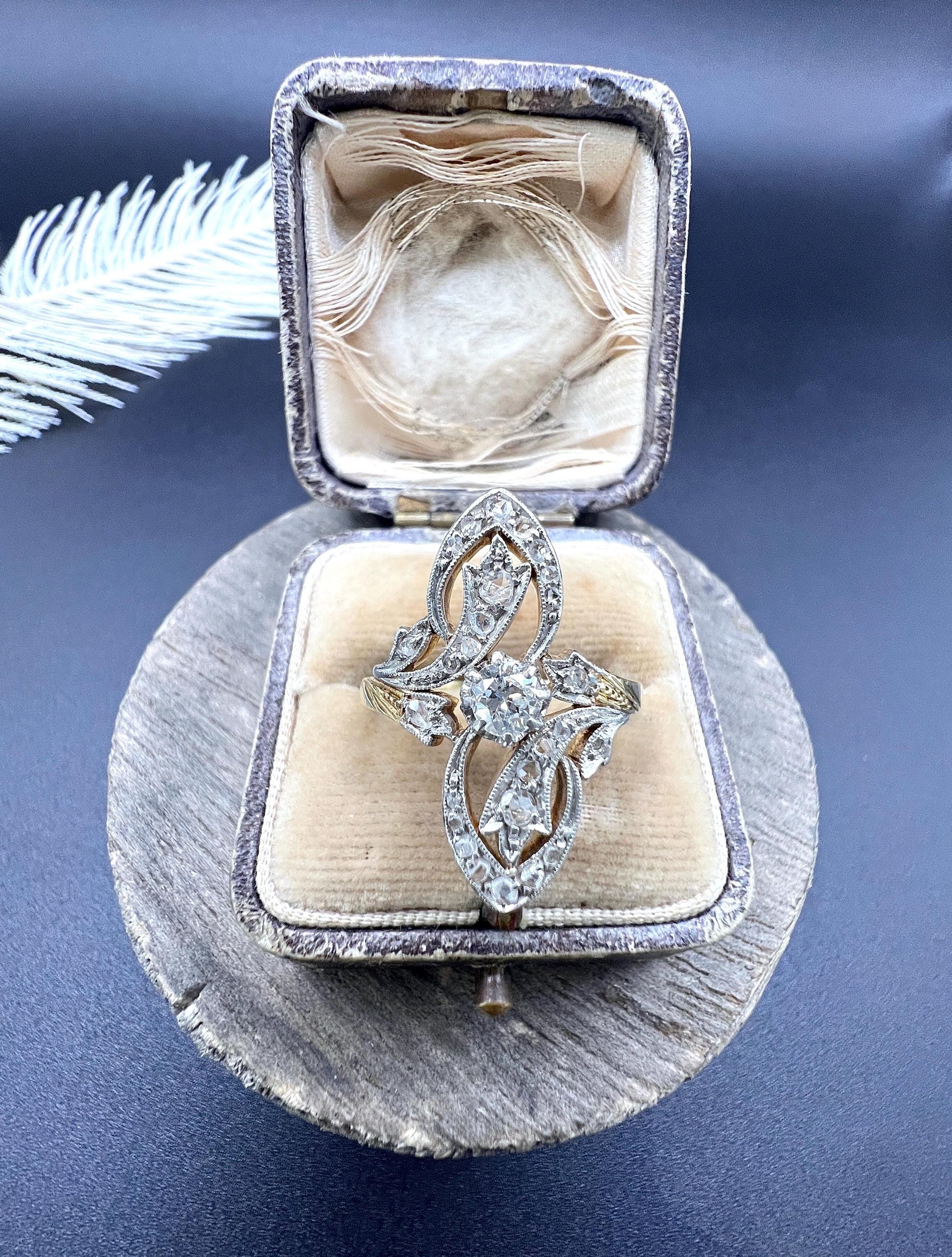 Antique 18ct Gold & Platinum, Edwardian era Diamond Belle Époque Ring