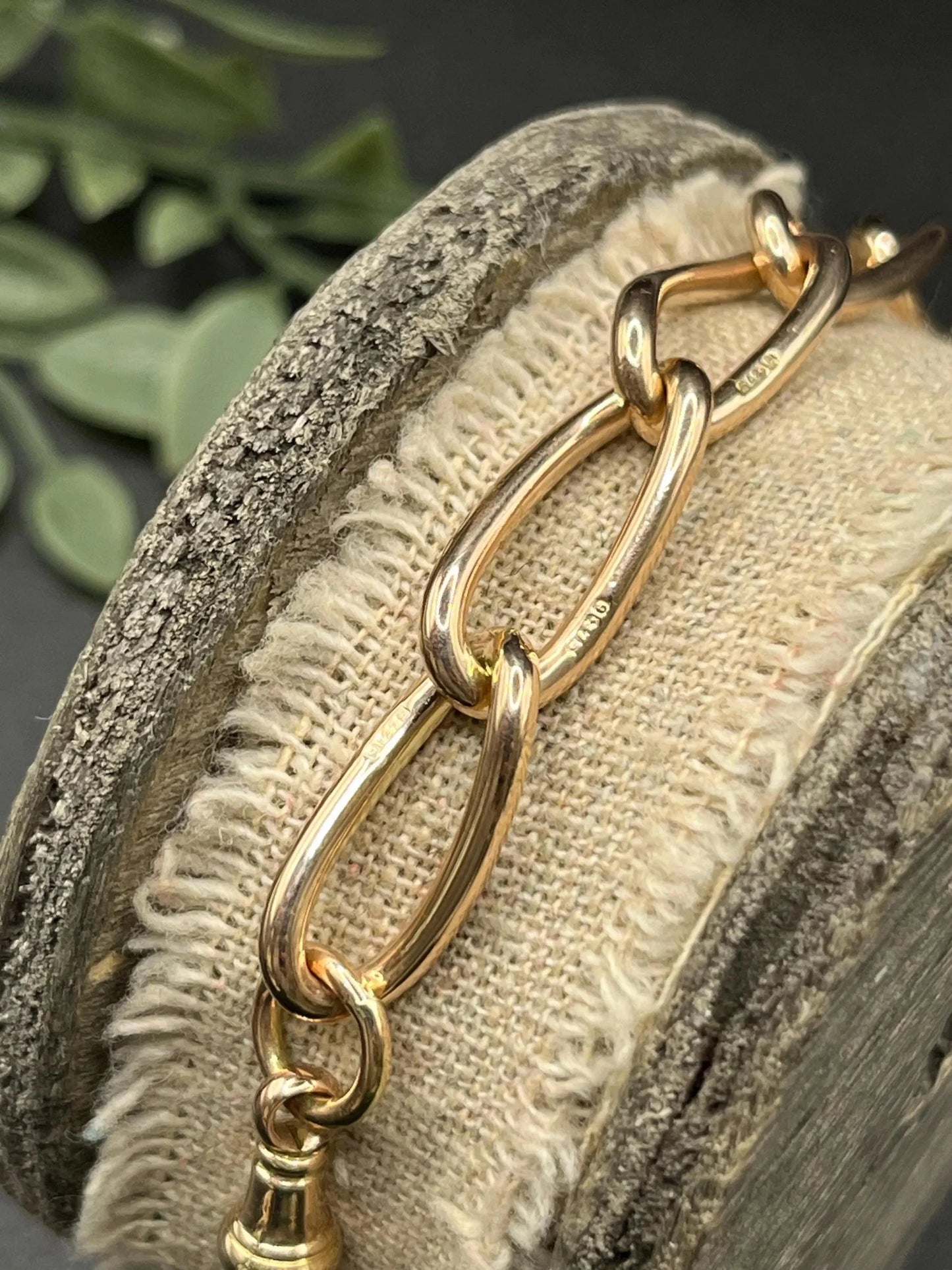 Victorian 9 Carat Rose Gold Link Chain Extender with Dog Clip Clasp, Circa 1900