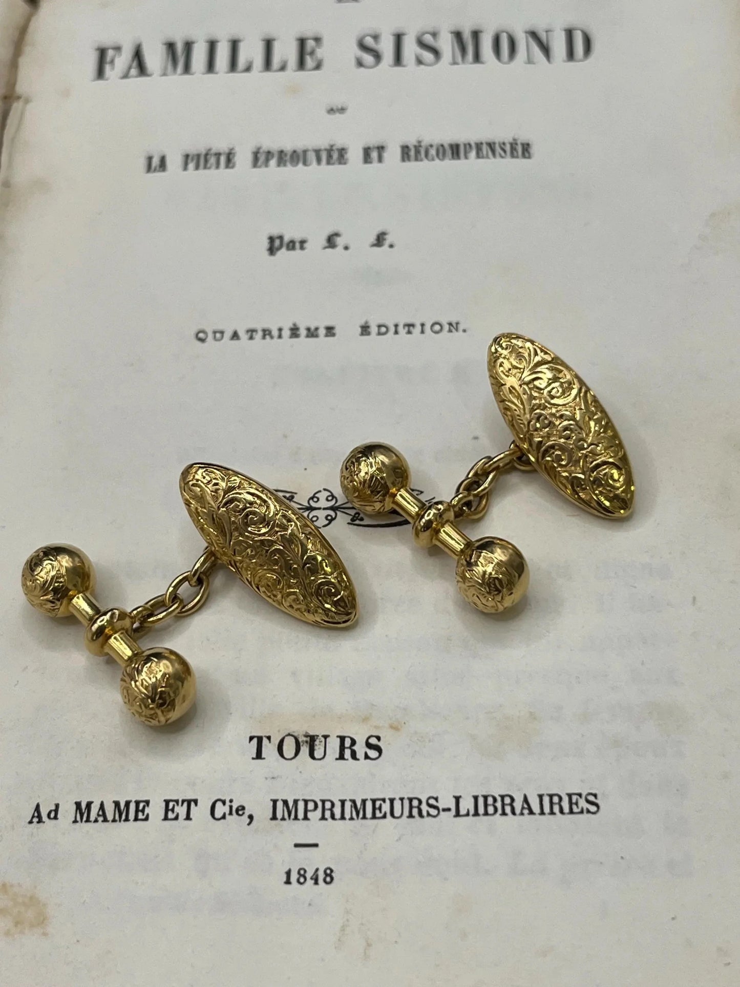 Victorian 18 Carat Yellow Gold Hand Engraved Cufflinks, Circa 1880
