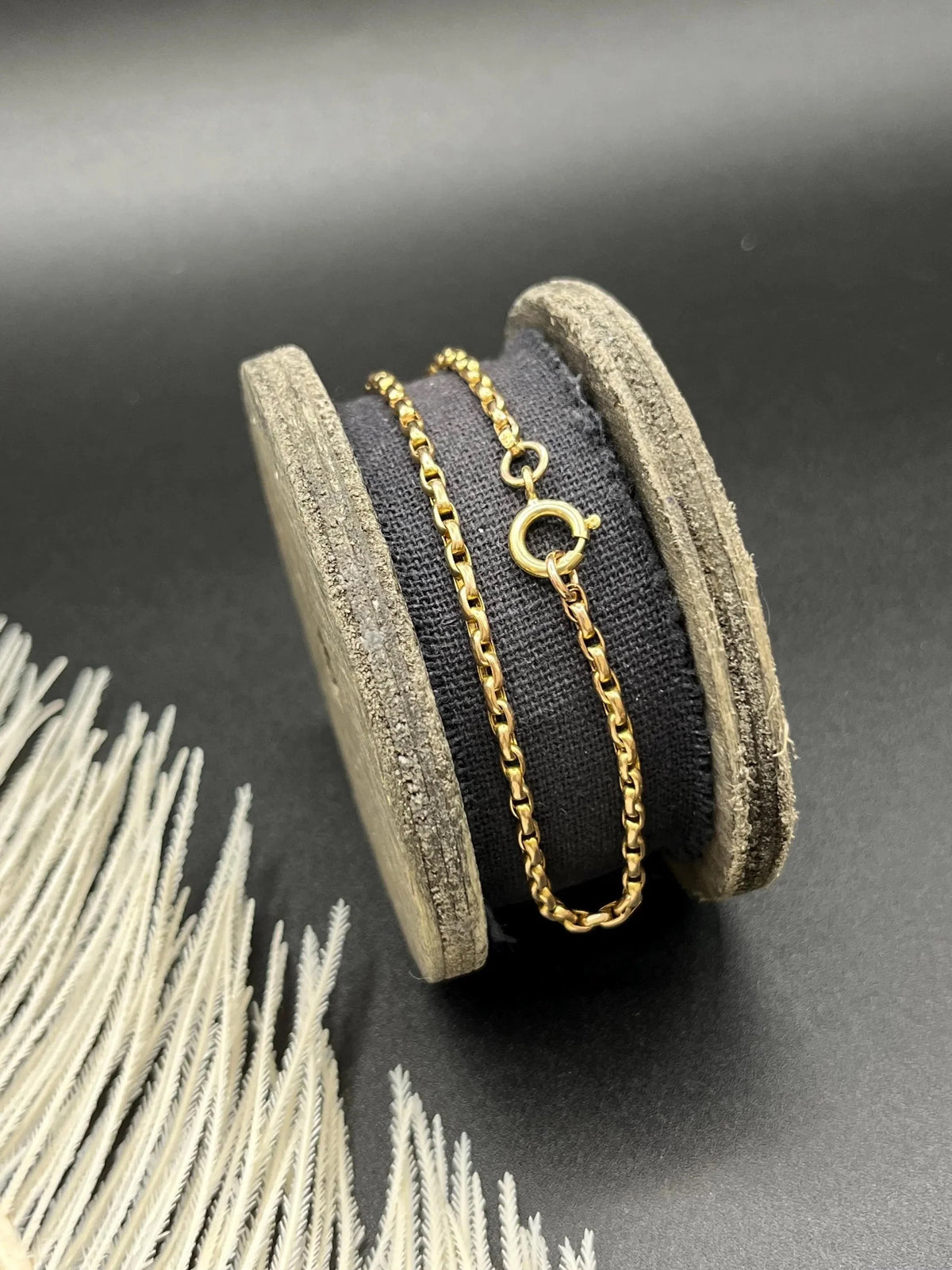 Antique 9 Carat Yellow Gold 21.5 Inch Chain Necklace with T-Bar