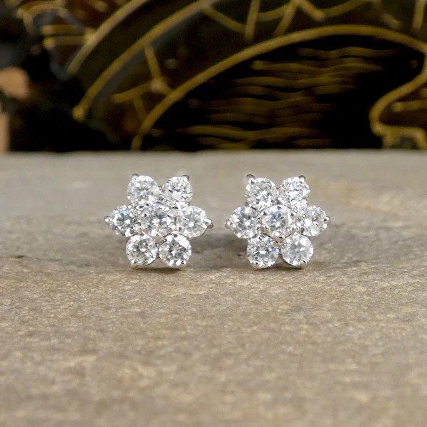 Diamond Daisy Flower Cluster Stud Earrings In 18 Carat White Gold