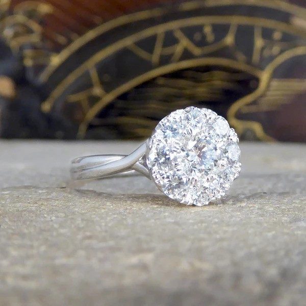 Diamond solitaire illusion ring in platinum