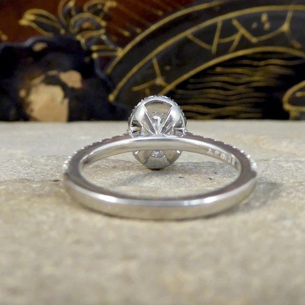 Diamond cluster ring in platinum.