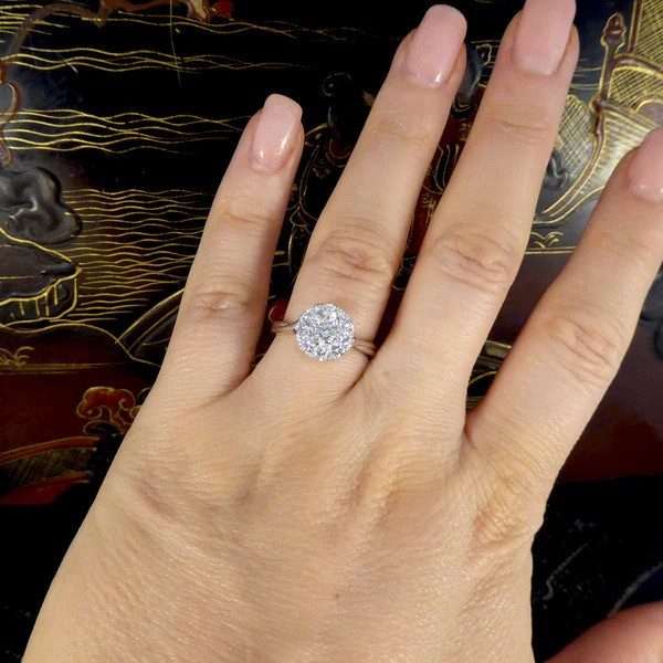 Diamond solitaire illusion ring in platinum