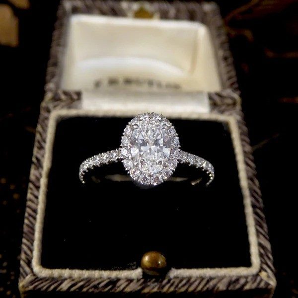 GIA Certified Diamond Cluster Ring In Platinum