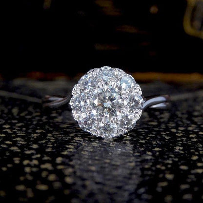 Diamond solitaire illusion ring in platinum