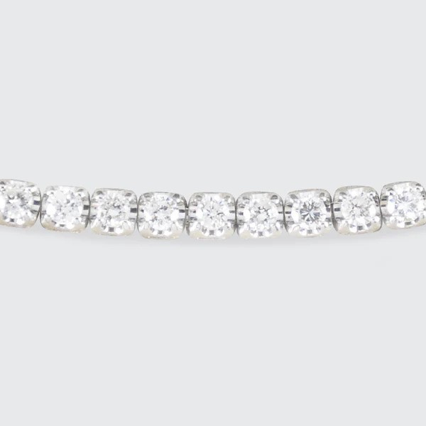Contemporary Diamond Tennis Bracelet In Platinum