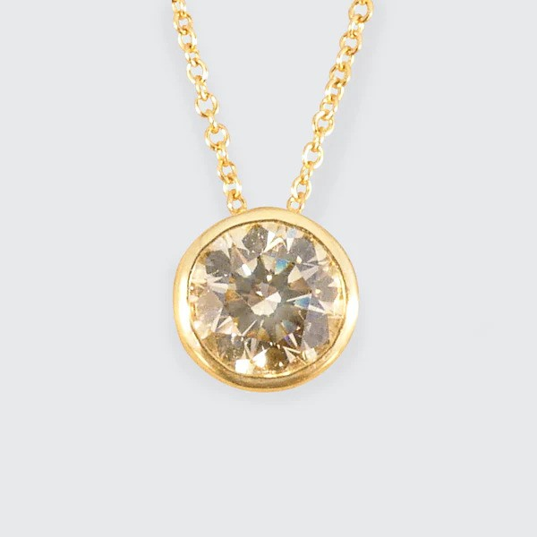 Champagne diamond necklace in yellow gold.