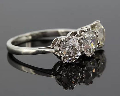 Vintage Old-Cut Diamond Three-Stone Ring, 3.52cts, set in Platinum
