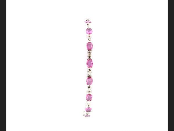 Pink Sapphire and Diamond Bracelet, 9.10 carats total, 18ct White Gold
