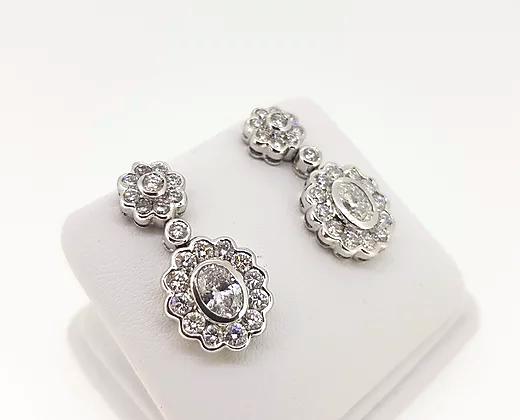 Diamond Drop Earrings, total diamond weight 4.10 carats
