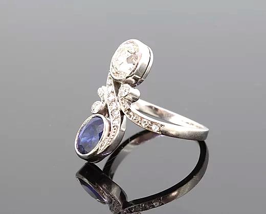 Art Nouveau Sapphire and Diamond Crossover Ring in 18ct Gold