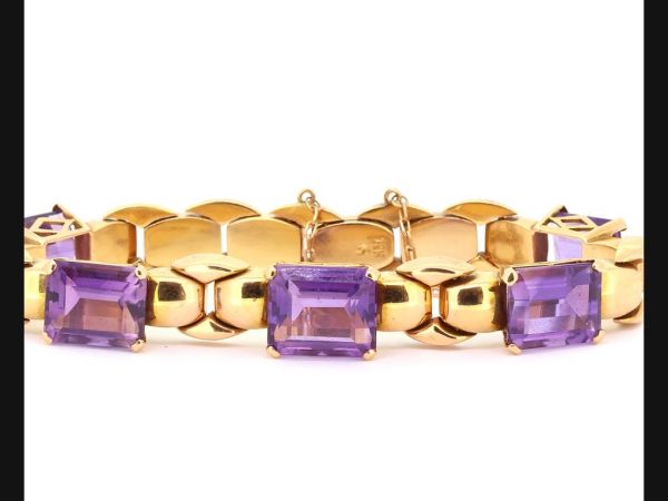 Amethyst bracelet, 18ct yellow gold, circa 1940's