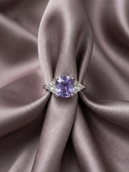 English Deco Style Platinum Ring with 2.68 Ct Ceylon Violet Sapphire & Diamond