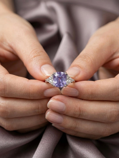 English Deco Style Platinum Ring with 2.68 Ct Ceylon Violet Sapphire & Diamond