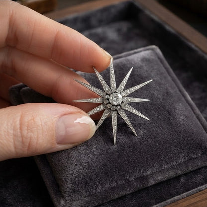 Art Deco Celestial 1.10 Ct Diamond 18ct White Gold Star Brooch