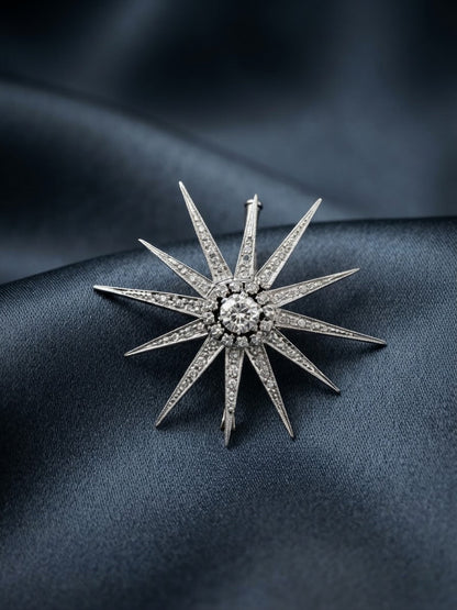 Art Deco Celestial 1.10 Ct Diamond 18 KT White Gold Star Brooch