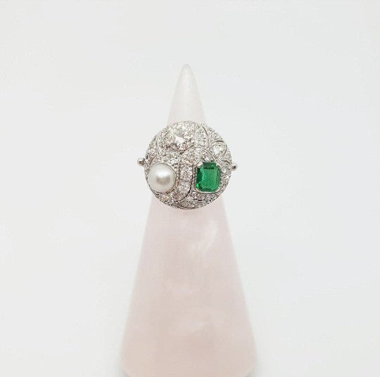 1950's Vintage Emerald, Diamond and Pearl Bombe Ring