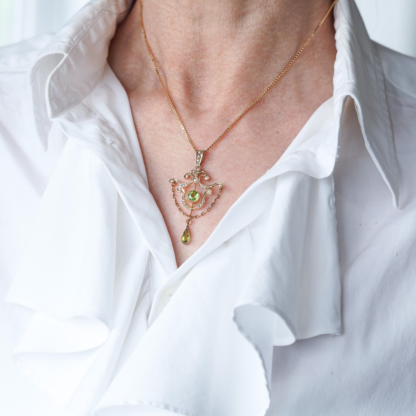 Antique Edwardian Peridot and Seed Pearl Pendant Necklace 9ct Gold - 1909