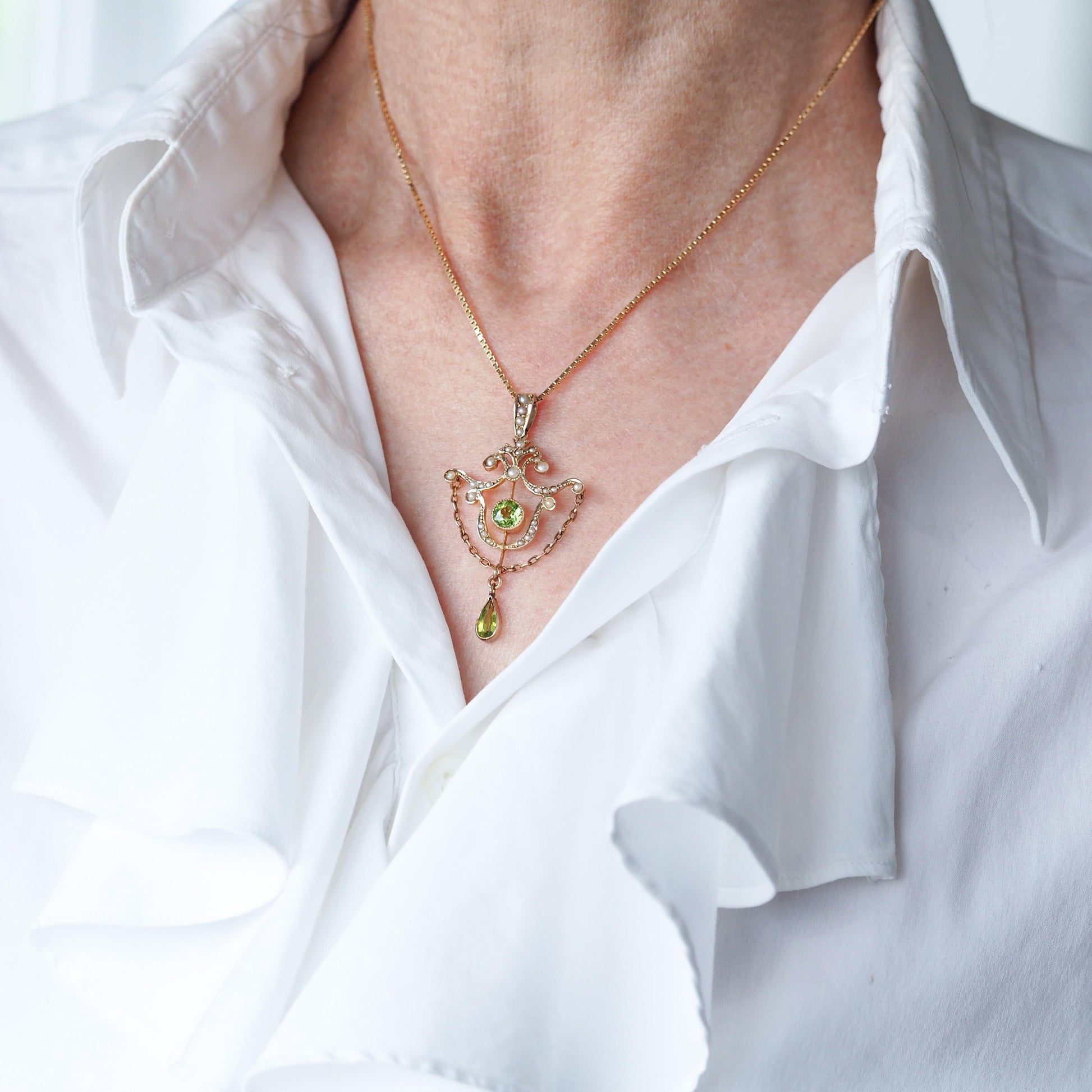 Antique Edwardian Peridot and Seed Pearl Pendant Necklace 9ct Gold - 1909