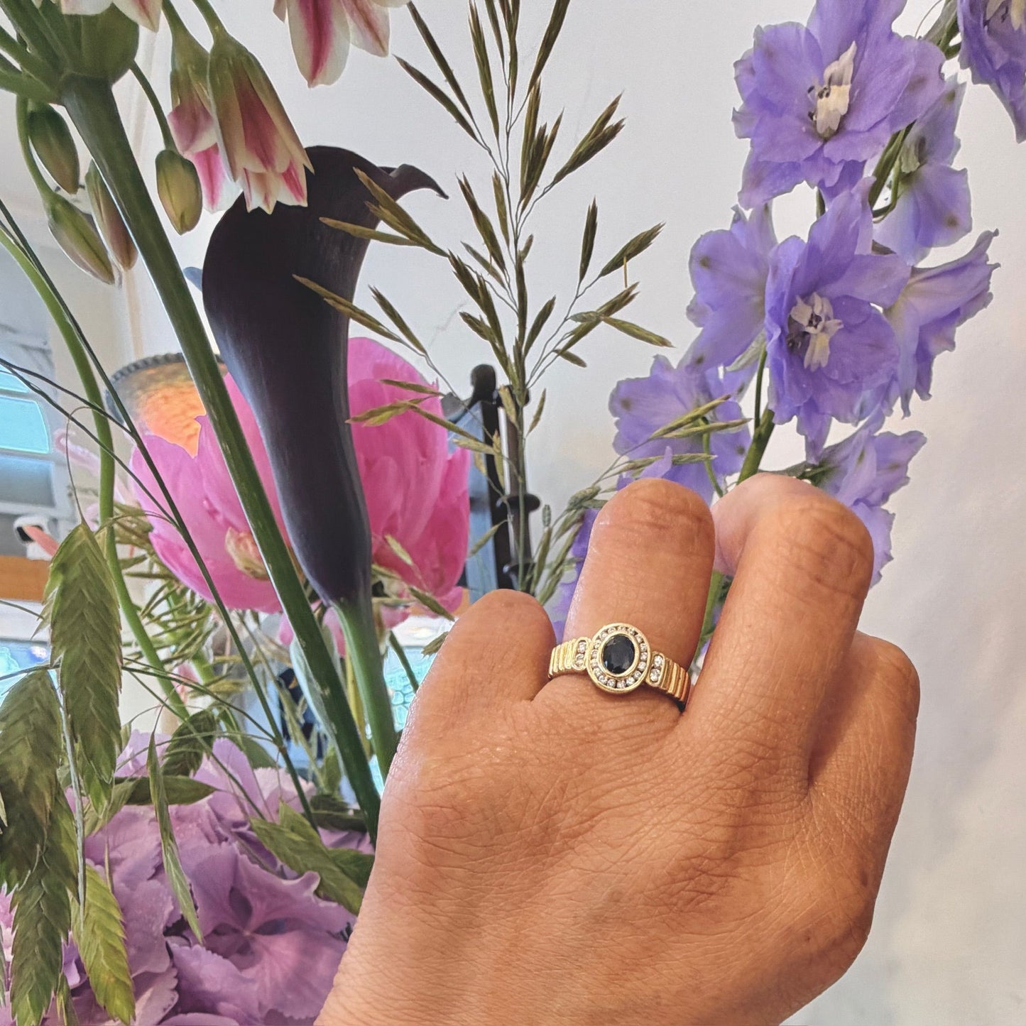 18 Carat Yellow Gold Sapphire and Diamond Cluster Ring, 0.44 Carat