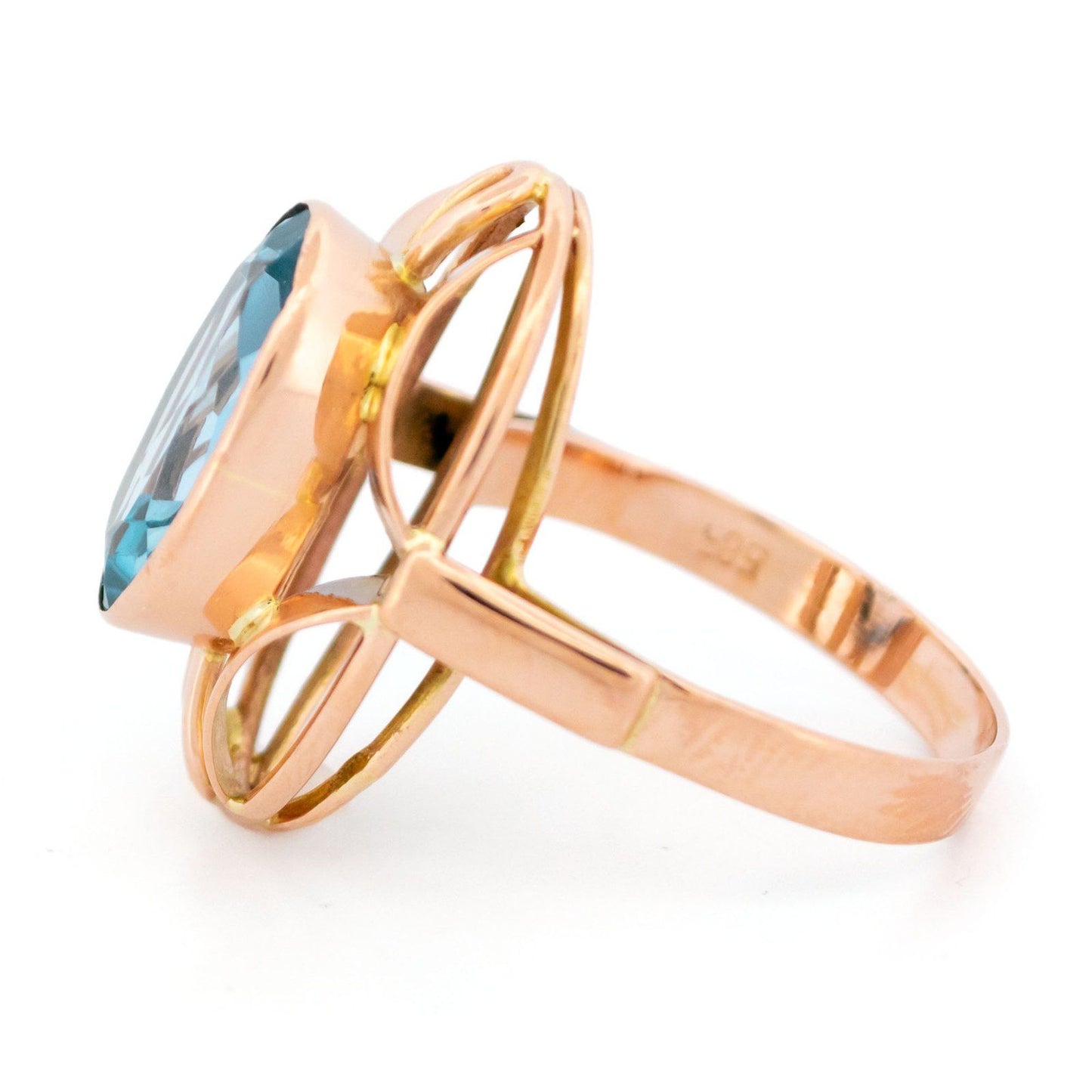 Vintage 14 Carat Yellow Gold Santa Maria Aquamarine Dress Ring, 3.37 Carats